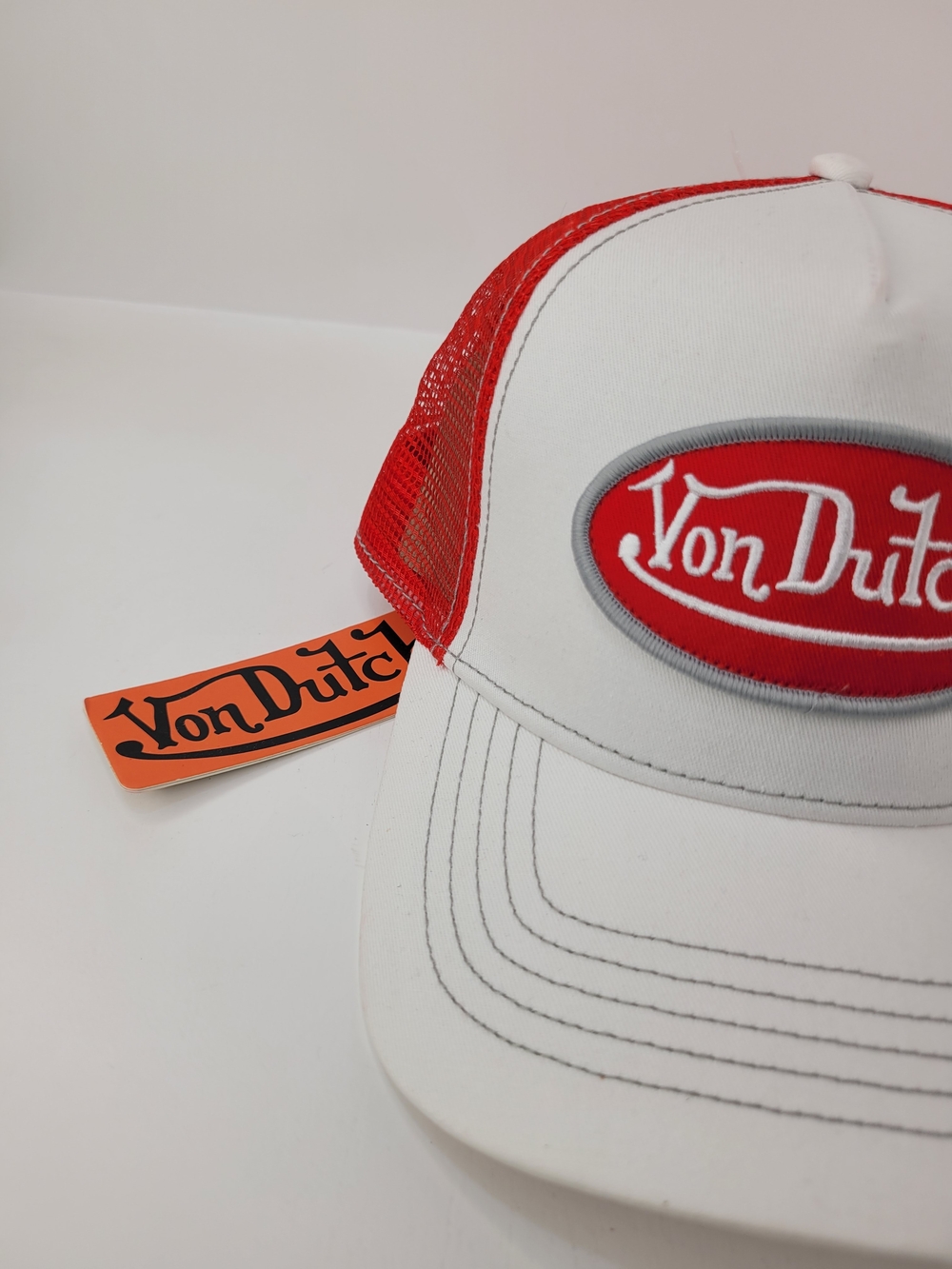 👉✨️ Von Dutch White and Red Trucker Hat - Picture 2 of 5